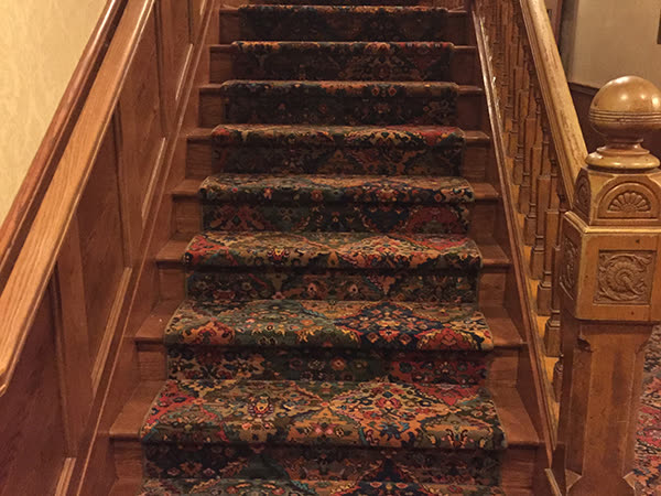 Patterned stair runner